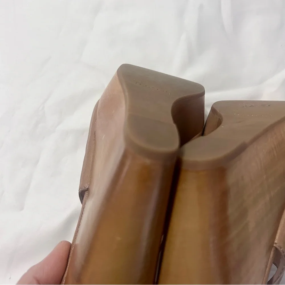 Coach Jade Beige Leather Wedge Sandals.8B - Picture 11 of 16